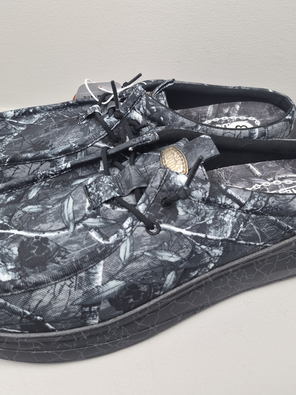 Hey Dude Jelly Roll Wally Comf Slip Limited Edition Black Camo Mens 13US Loafers - Picture 3 of 9